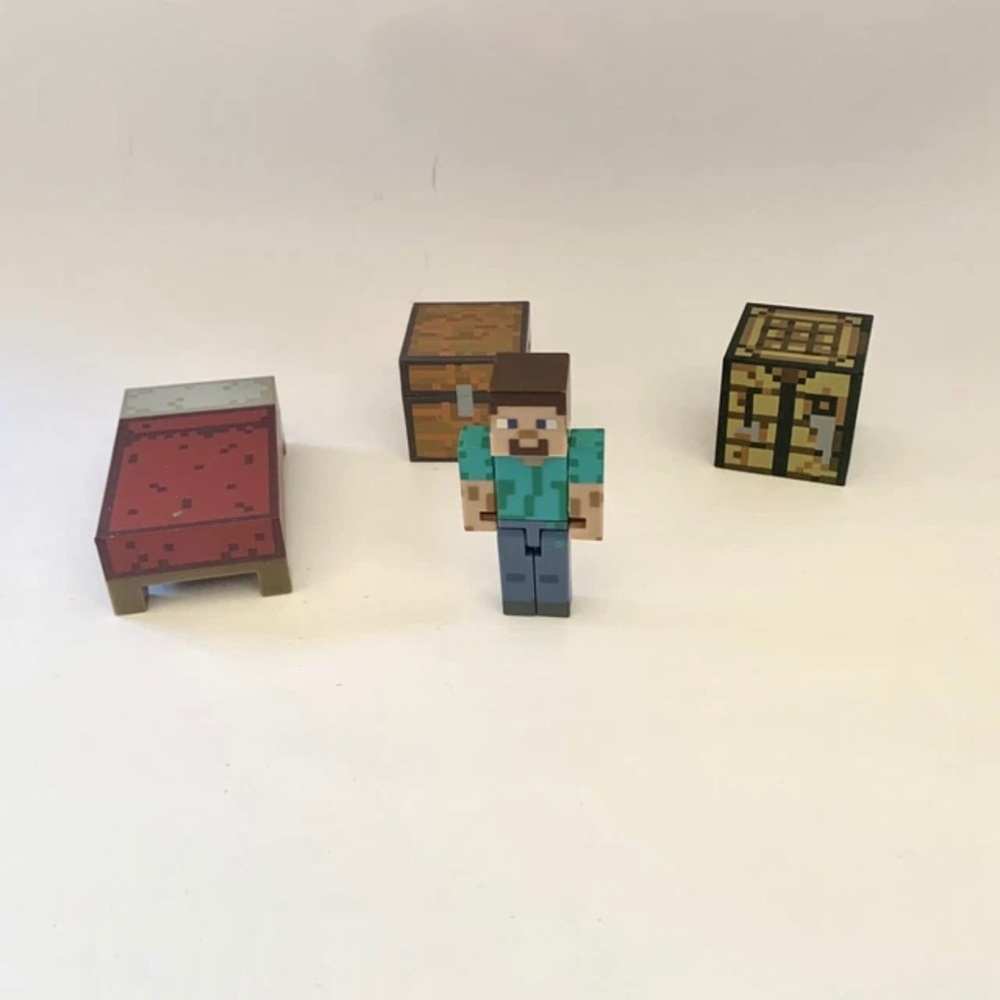 Minecraft Series #1 Overworld Survival Pack 2014, Figure, Bed, Chest, Pick Axe - Picture 3 of 6